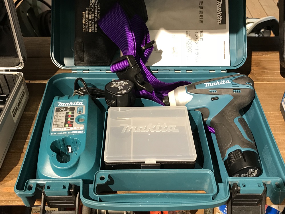 マキタ充電式インパクトドライバ