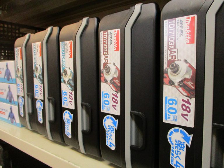 マキタ インパクトドライバ TD171DGX