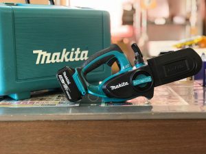 Makita チェーンソー UC122D