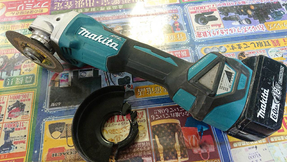 マキタ グラインダー モデルGA412D