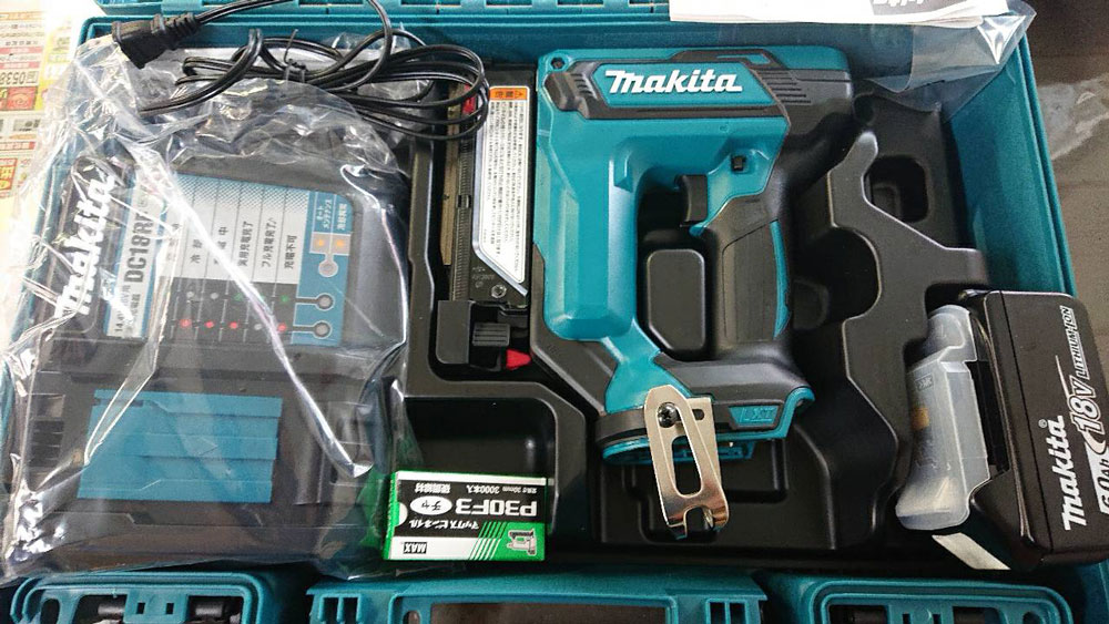 マキタ 充電式ピンタッカ PT353DZK