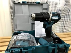 makira 充電式震動ドライバドリル HP484DRGX