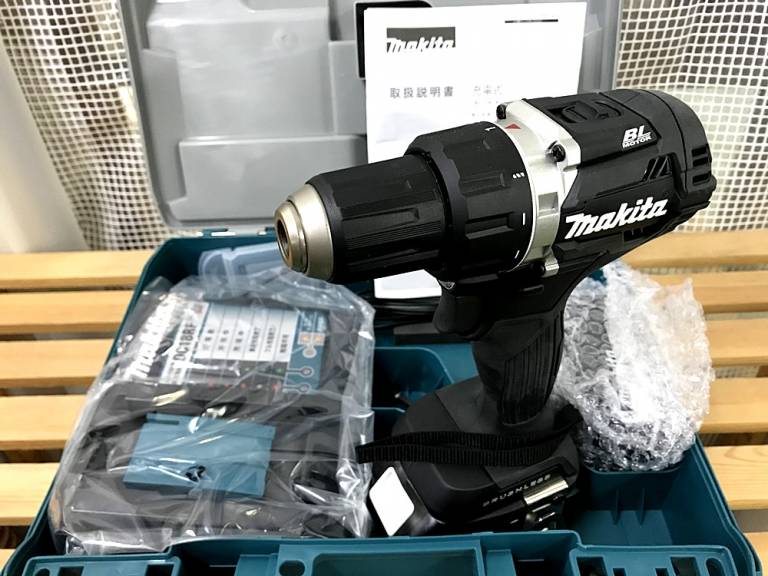 makita 充電式ドライバドリル DF484DRGX