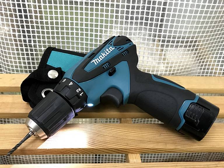 makita 充電式ドライバドリル DF330D