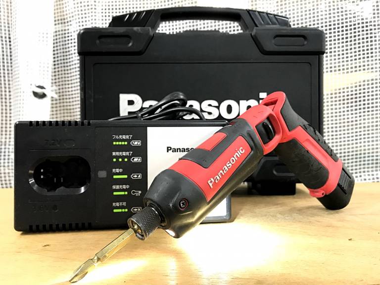 Panasonic スティックインパクトドライバー EZ7521LA1S-R