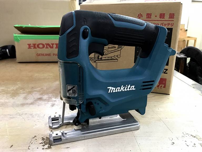 makita マキタ 充電式ジグソー JV100DZ
