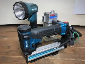 makita エアタッカ AT425HB他