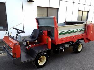 DELICA デリカ 自走マニアスプレッダ 堆肥散布機 DAM-81S