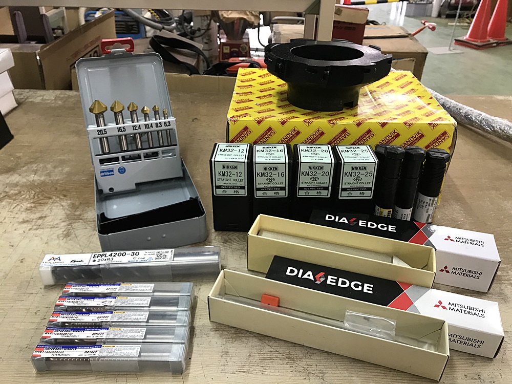 SANDVIK コロミル390用カッターなど