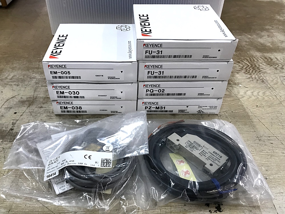 KEYENCE キーエンス 近接センサ EM-005