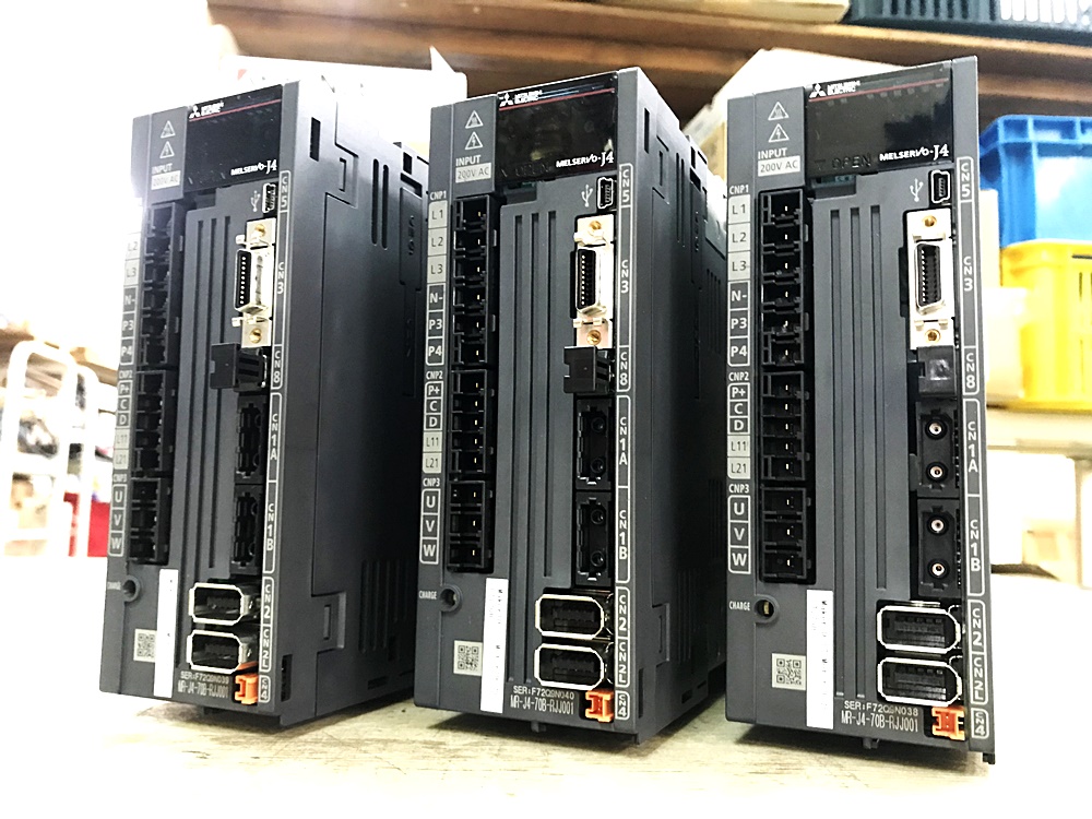 MITSUBISHI ELECTRIC 三菱電機 MELSERVO-J4シリーズ ACサーボアンプ MR-J4-70B-RJJ001