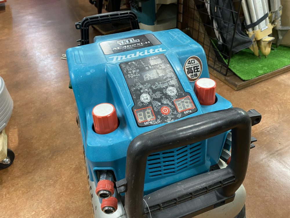 マキタ makita エアコンプレッサー AC462XLH 中古美品を現金買取りしました!