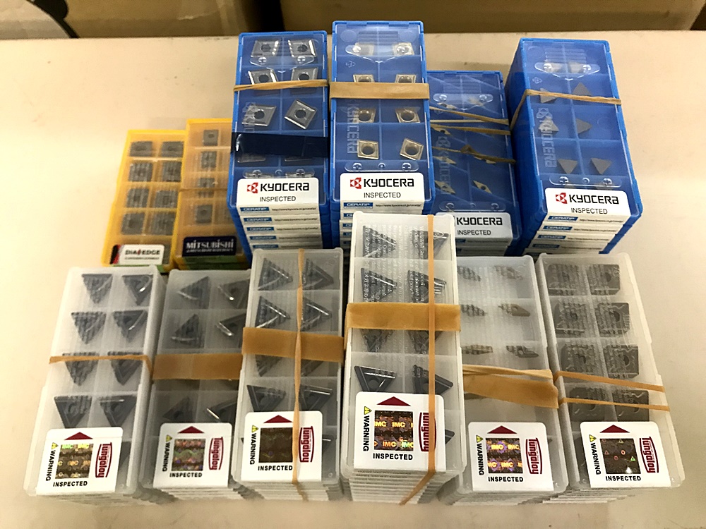 Tungaloy タンガロイ 旋削チップ TNGG160404R-C NS9530