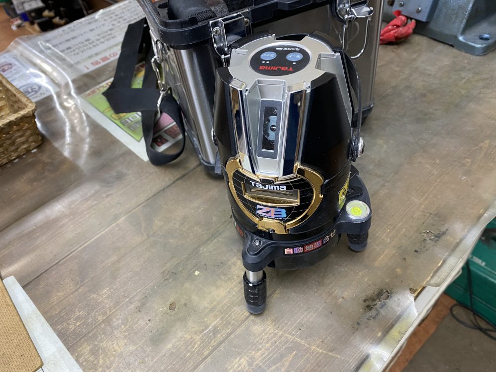 タジマ Tajima レーザー墨出し器 ZERON-KJY 中古品を現金買取りしました!