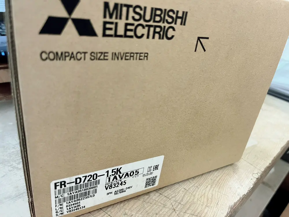 三菱電機 FREQROL-D700シリーズ インバータ FR-D720-1.5K