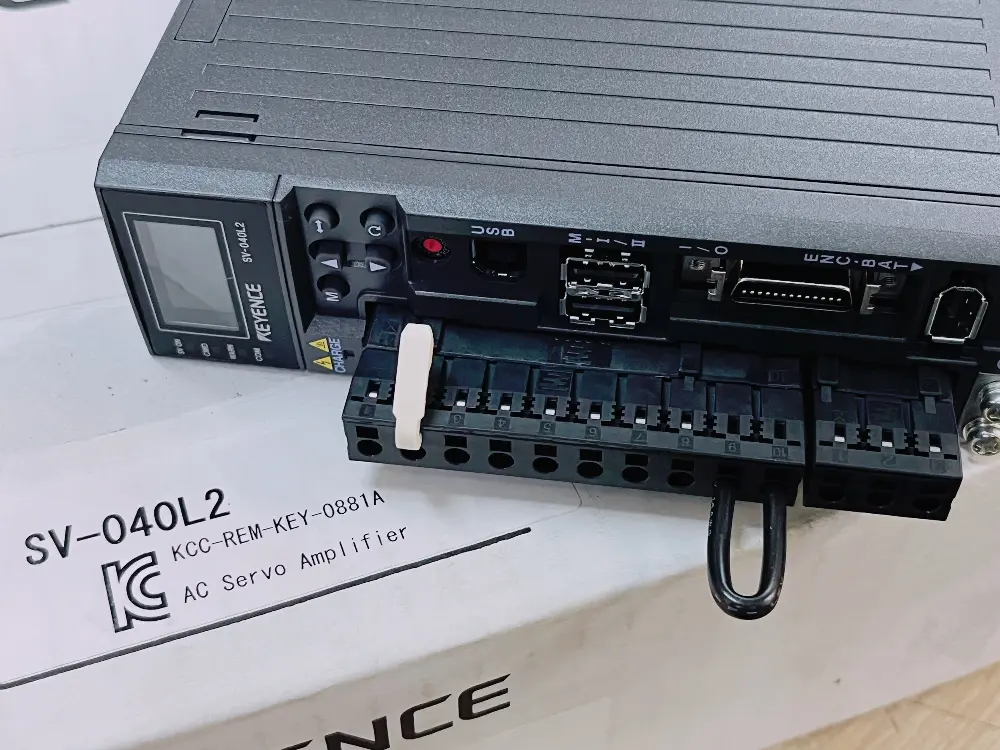 KEYENCE キーエンス SV2シリーズ ACサーボシステム SV-040L2