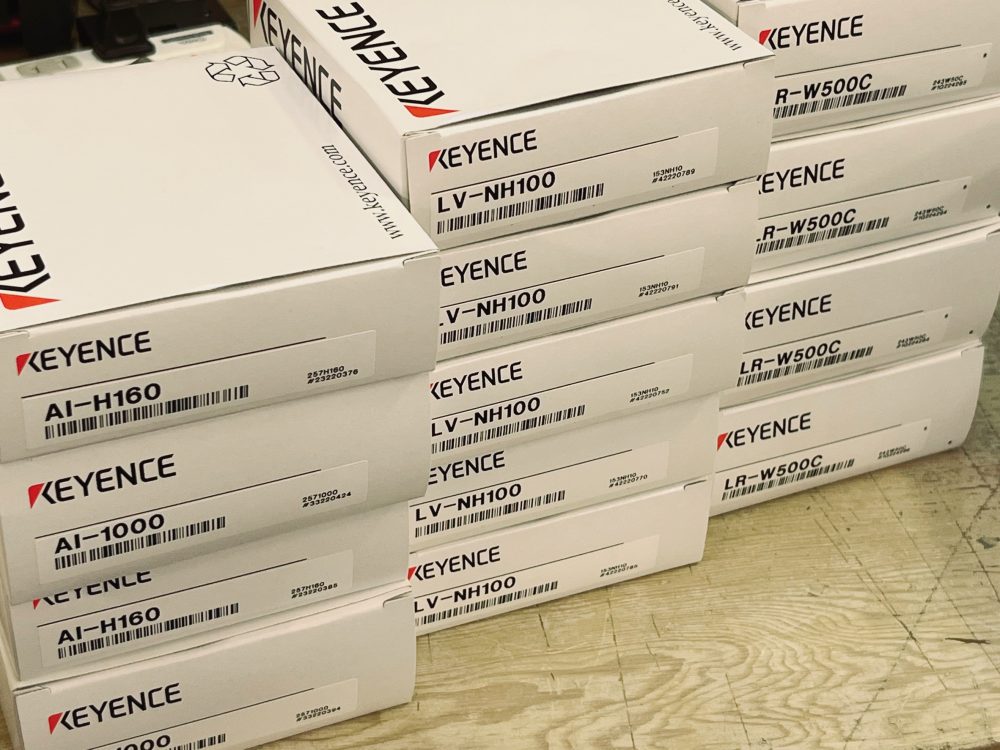 KEYENCE ホワイトスポット光電センサ LR-W500C