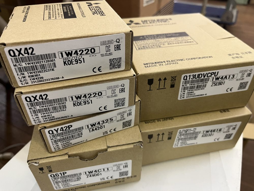 三菱電機 ユニバーサルモデル高速タイプQCPU Q13UDVCPU