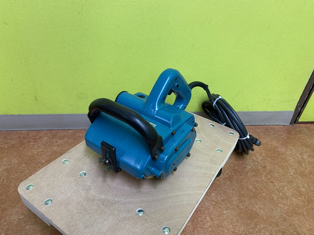 makita マキタ ホイールサンダ 9740をお買取させて頂きました！