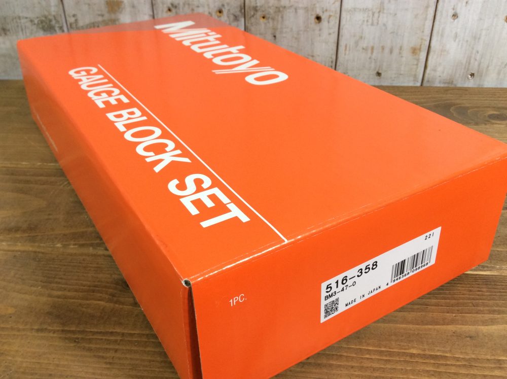 2022-11-25 Mitutoyo ミツトヨ レクタンギュラゲージブロック標準セット セラミック製 0級 2022年製 BM3-47-0 516-358
