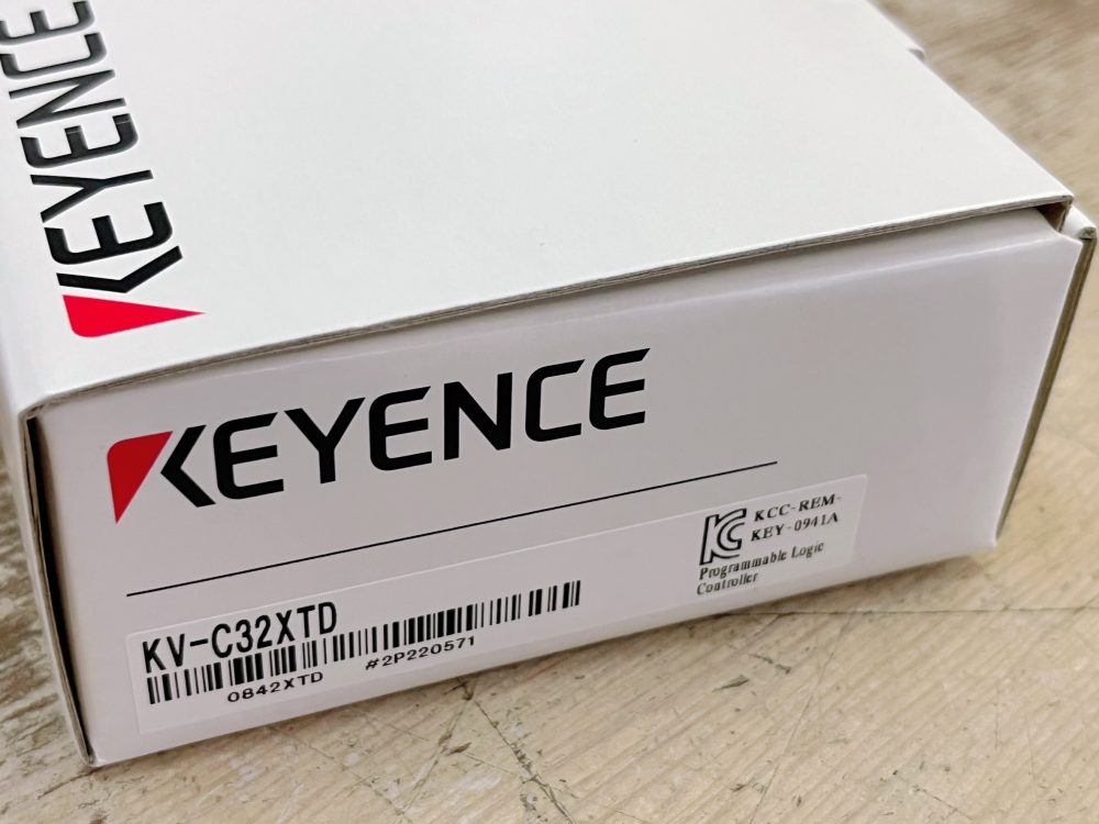 KEYENCE PLC 32点/32点 コネクタ MOSFET 入出力ユニット KV-C32XTD