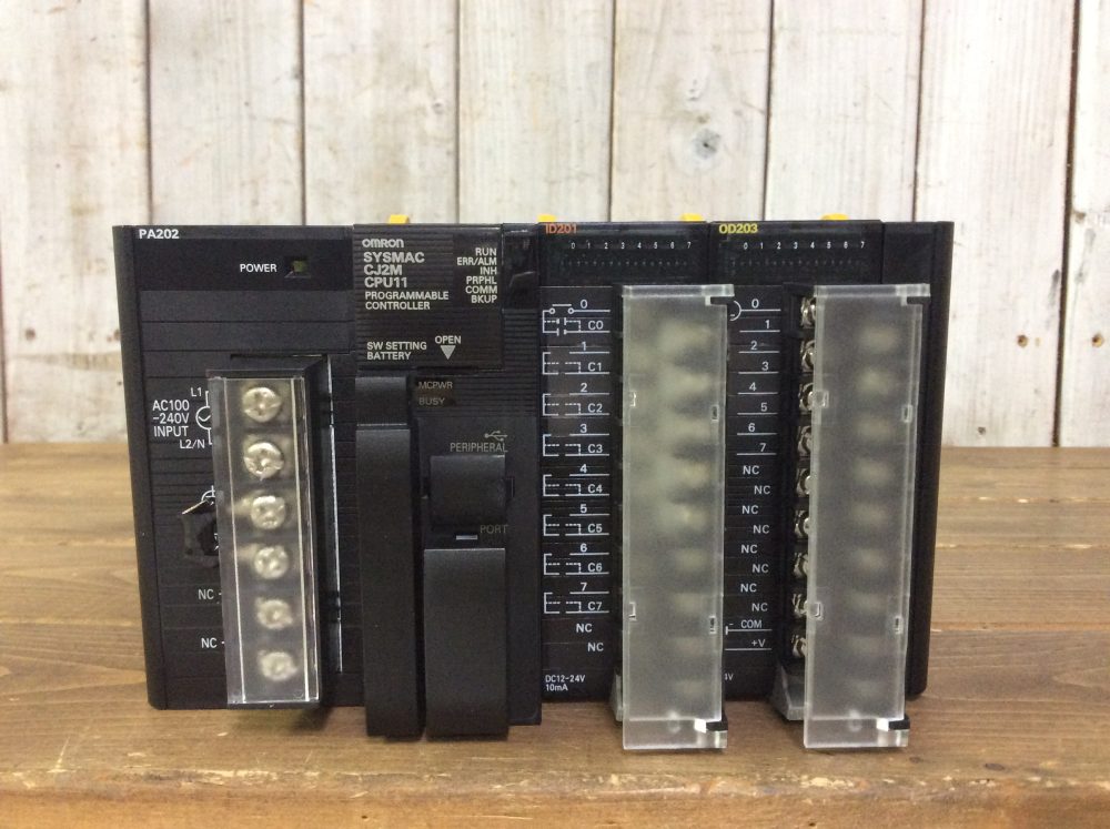 2023-01-23 OMRON PLC CJシリーズ CPUユニットセット CJ2M-CPU11CJ1W-PA202CJ1W-ID201CJ1W-OD203CJ1W-TER01