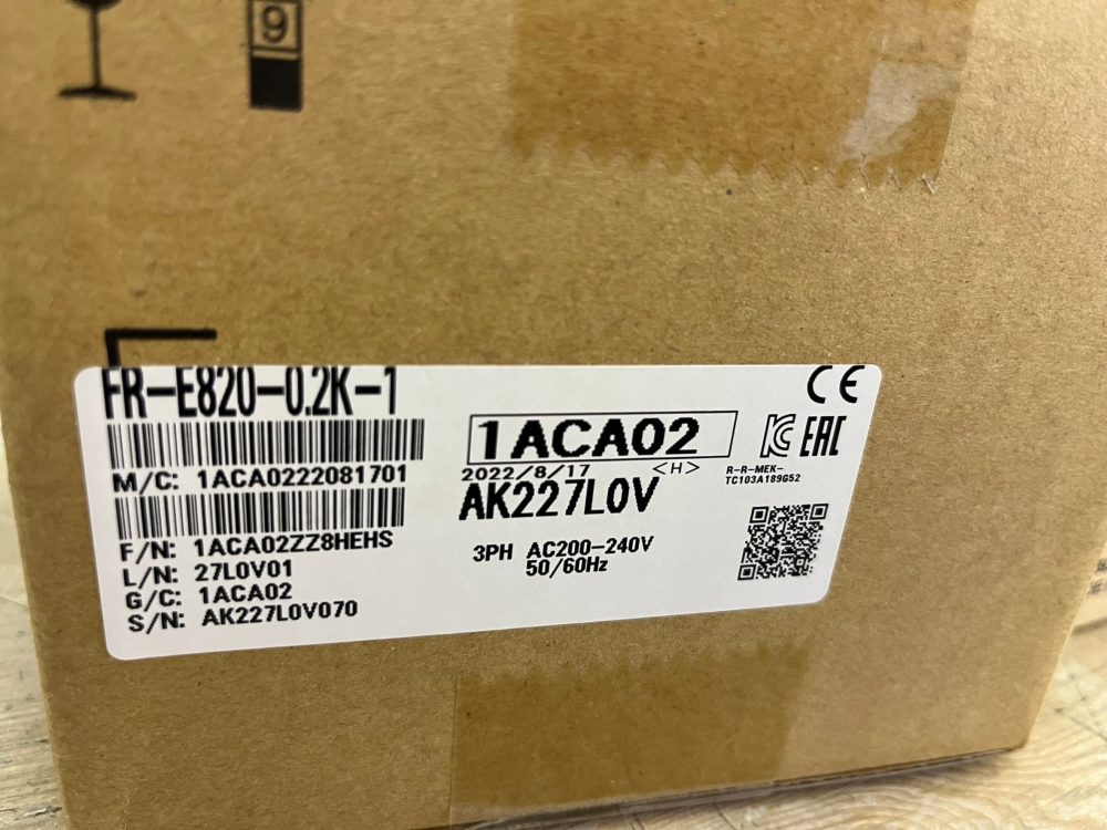 三菱電機 インバータ FR-E820-0.2K-1