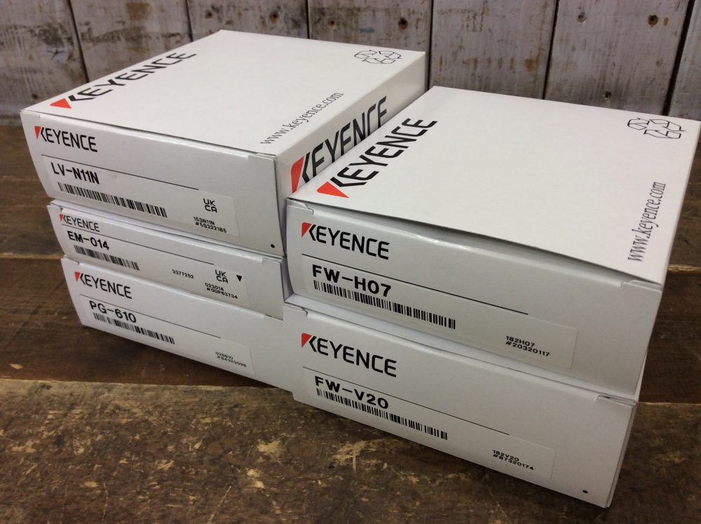 2024-01-29 KEYENCE キーエンス 近接センサ EM-014 FW-H07 FW-V20 LV-N11N PG-610