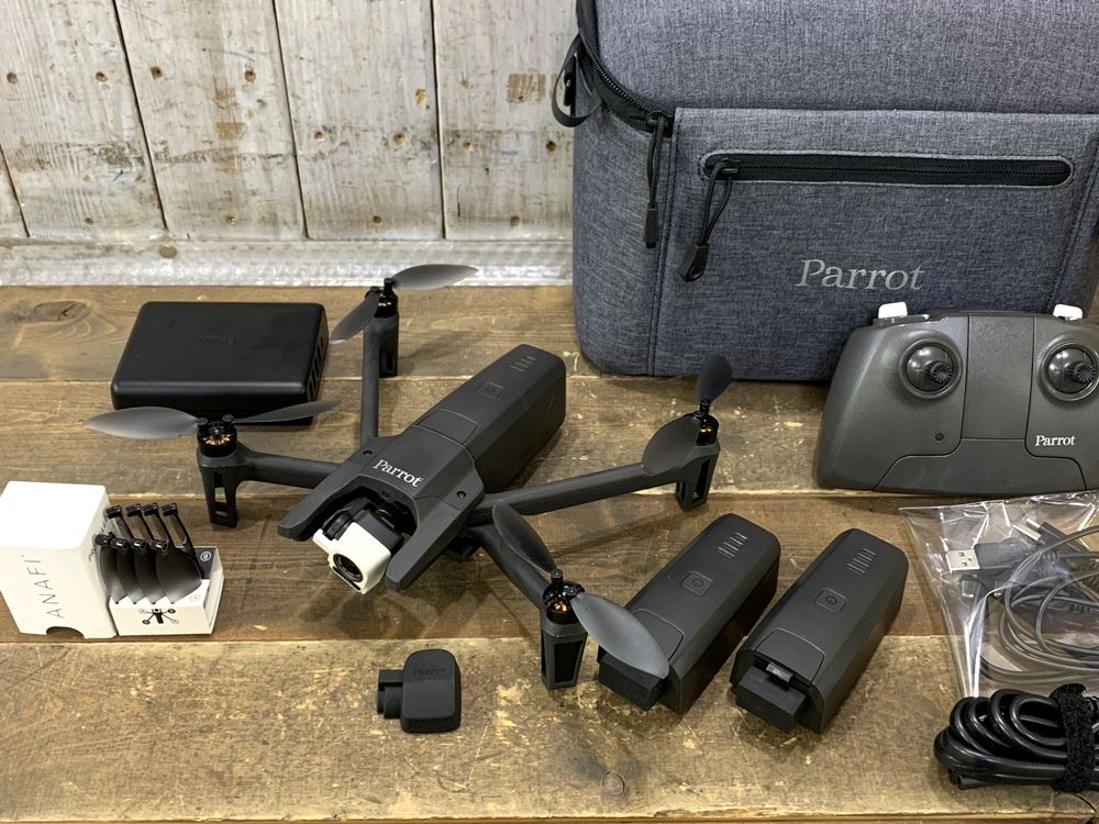 Parrot パロット サーマルセンサー搭載ドローン ANAFI THERMAL の中古品を宅配買取させて頂きました!