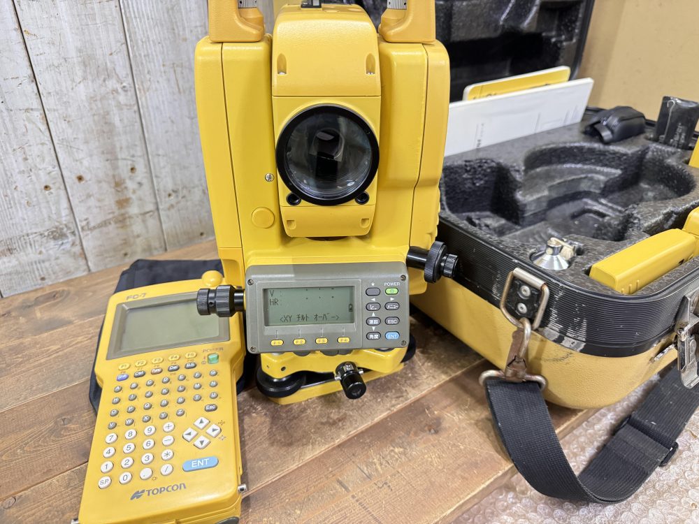 24-2-23 TOPCON トプコン ノンプリズム トータルステーション HiPer 2級A データコレクタセット GPT-3005 + FC-7