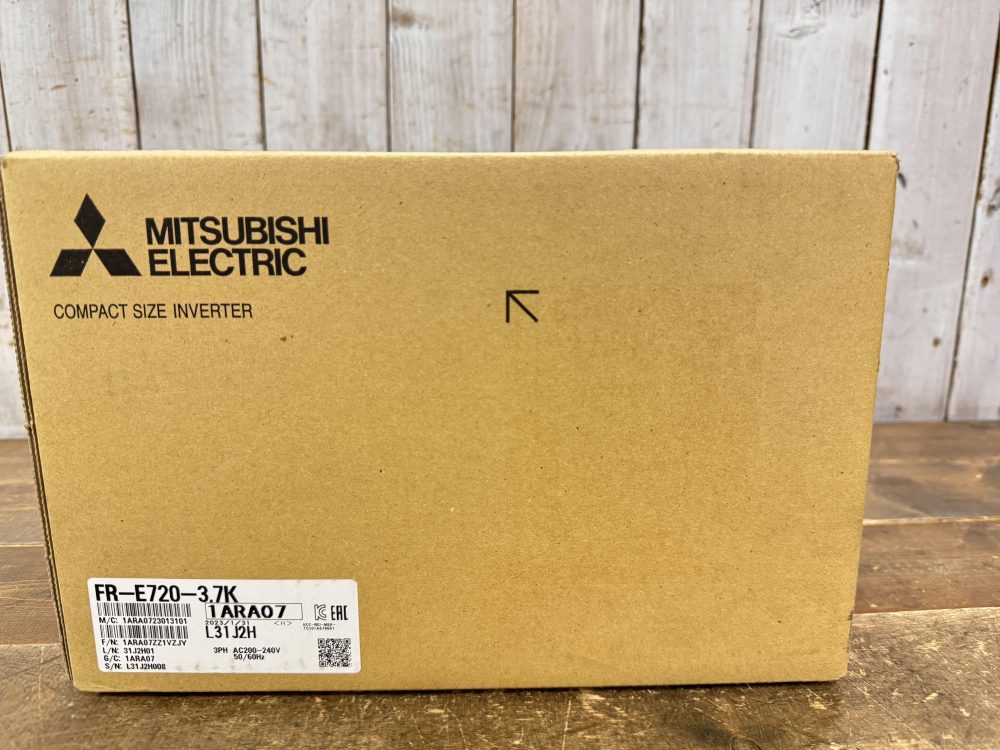 24-2-26 MITSUBISHI 三菱電機 インバータ FR-E720-3.7K