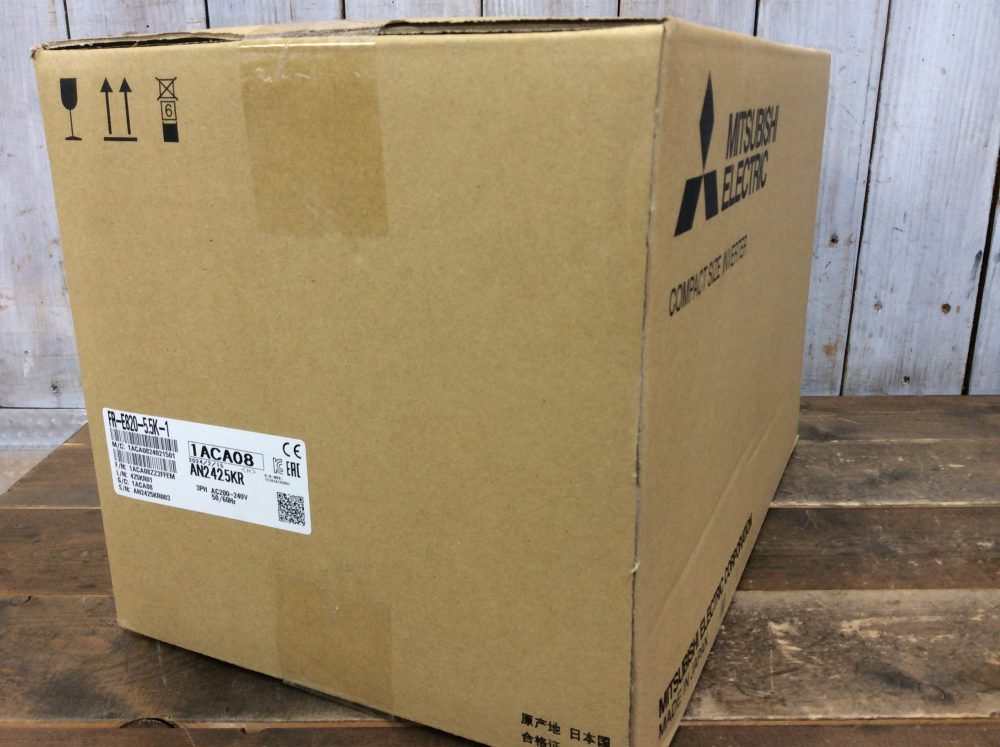 2024-03-15 MITSUBISHI 三菱電機 インバータ FR-E820-5.5K-1