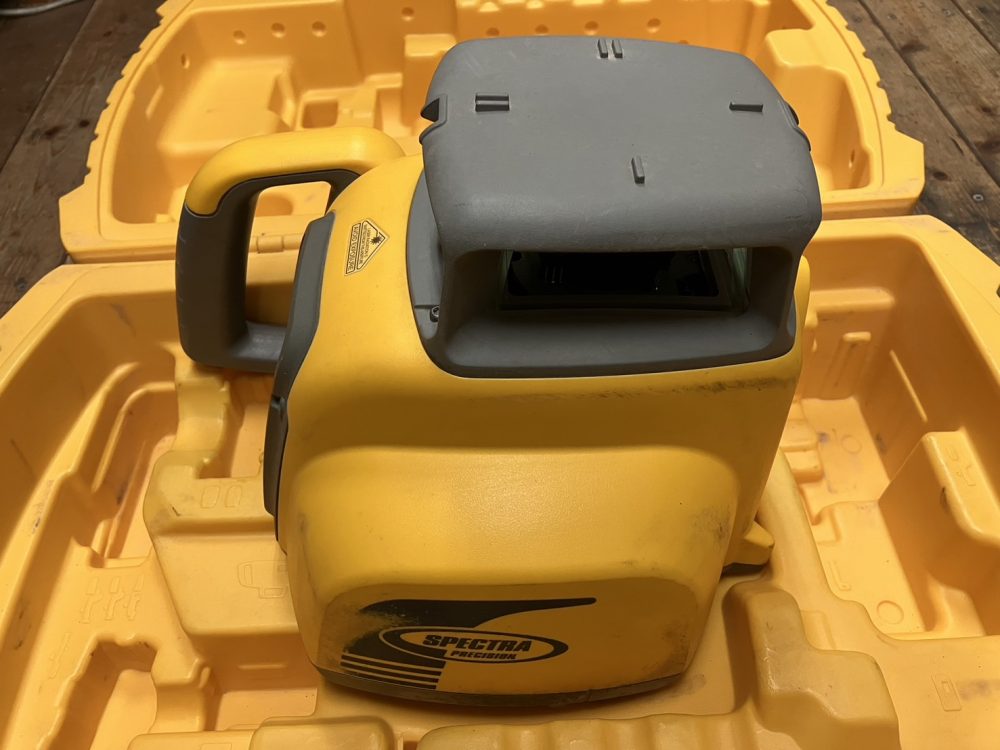 APECTRA スペクトラ レーザーレベル LL300N