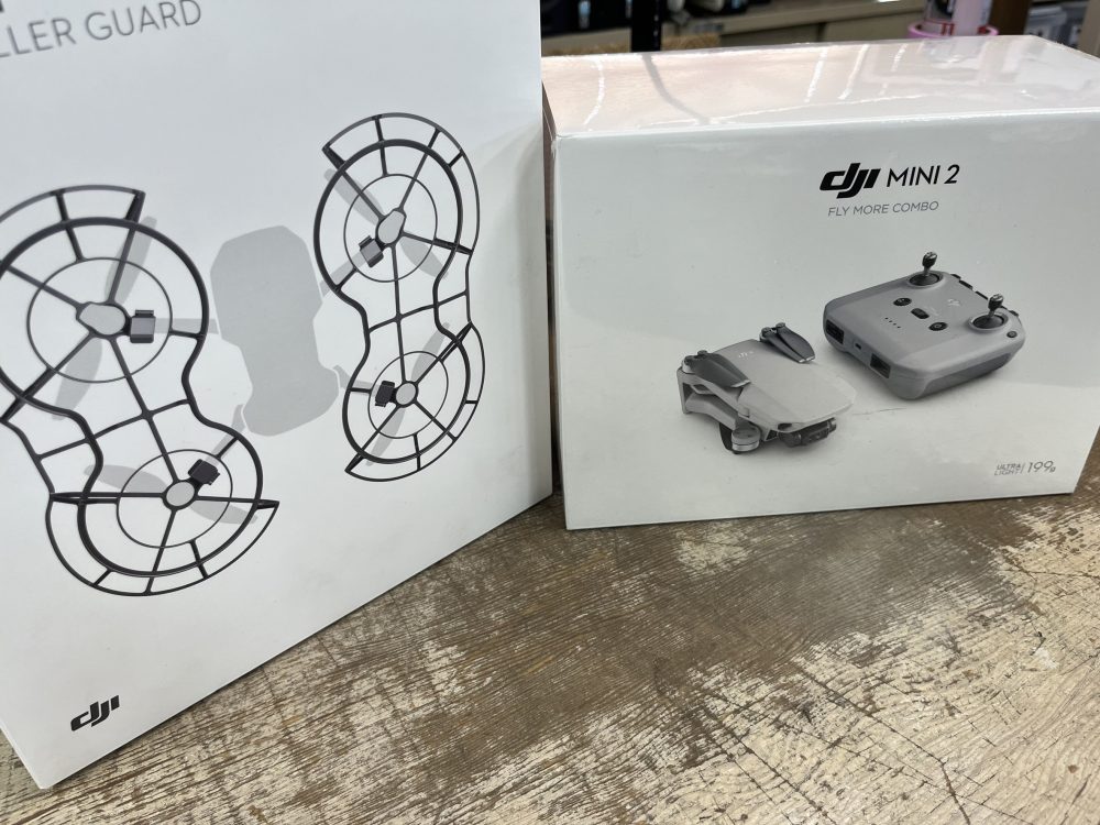 DJI ディージェイアイ ドローン DJI MINI 2 FLY MORE COMBO