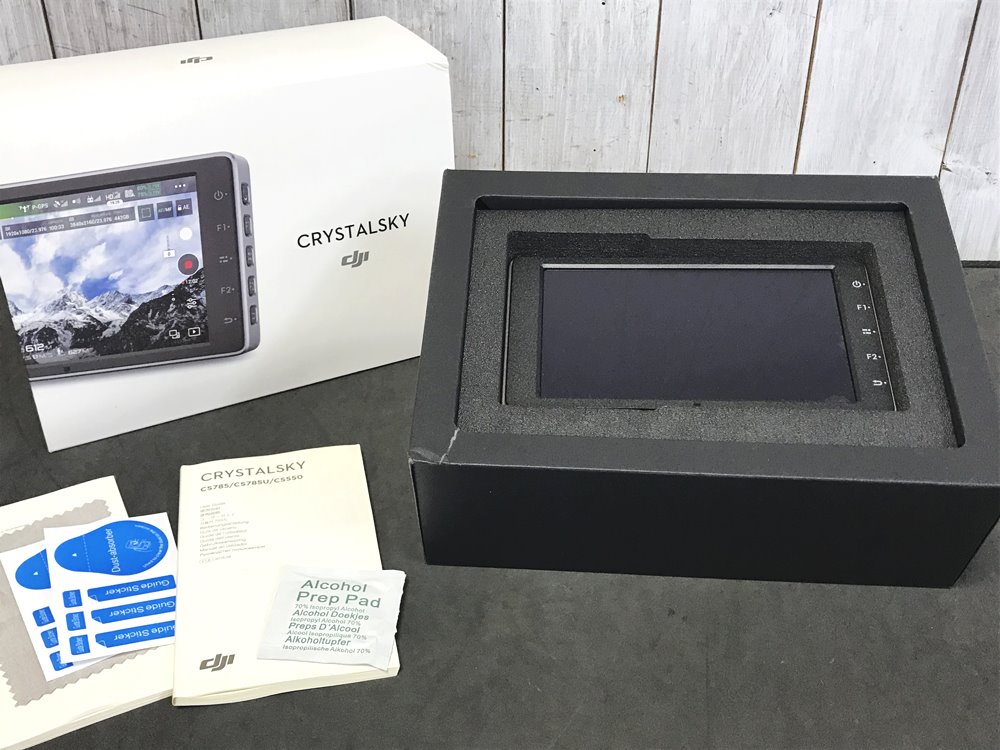DJI 5.5インチ 超高輝度モニター CrystalSky(クリスタルスカイ)モニター CS550 中古品を宅配買取させて頂きました!