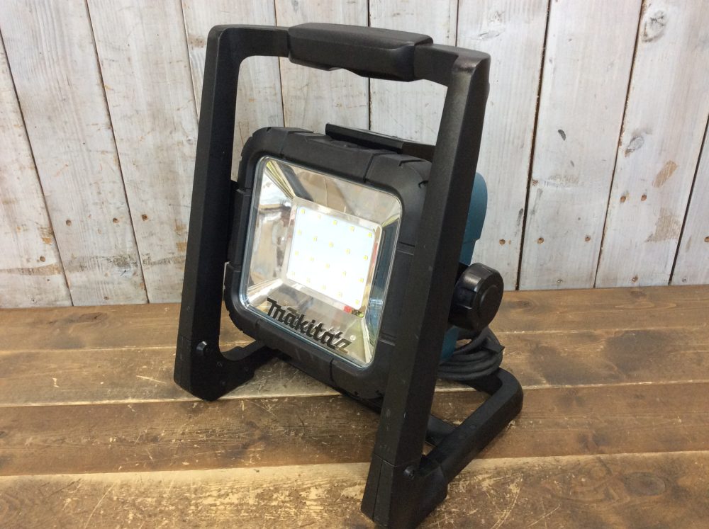 2025-04-19 makita マキタ 充電式LEDスタンドライト ML805