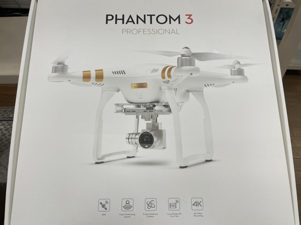 DJI PHANTOM 3 プロフェッショナル カメラドローン