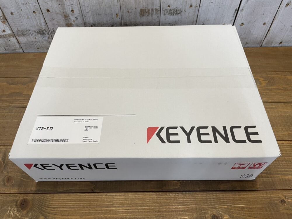 KEYENCE キーエンス 12型TFTカラー タッチパネルディスプレイ VT5-X12