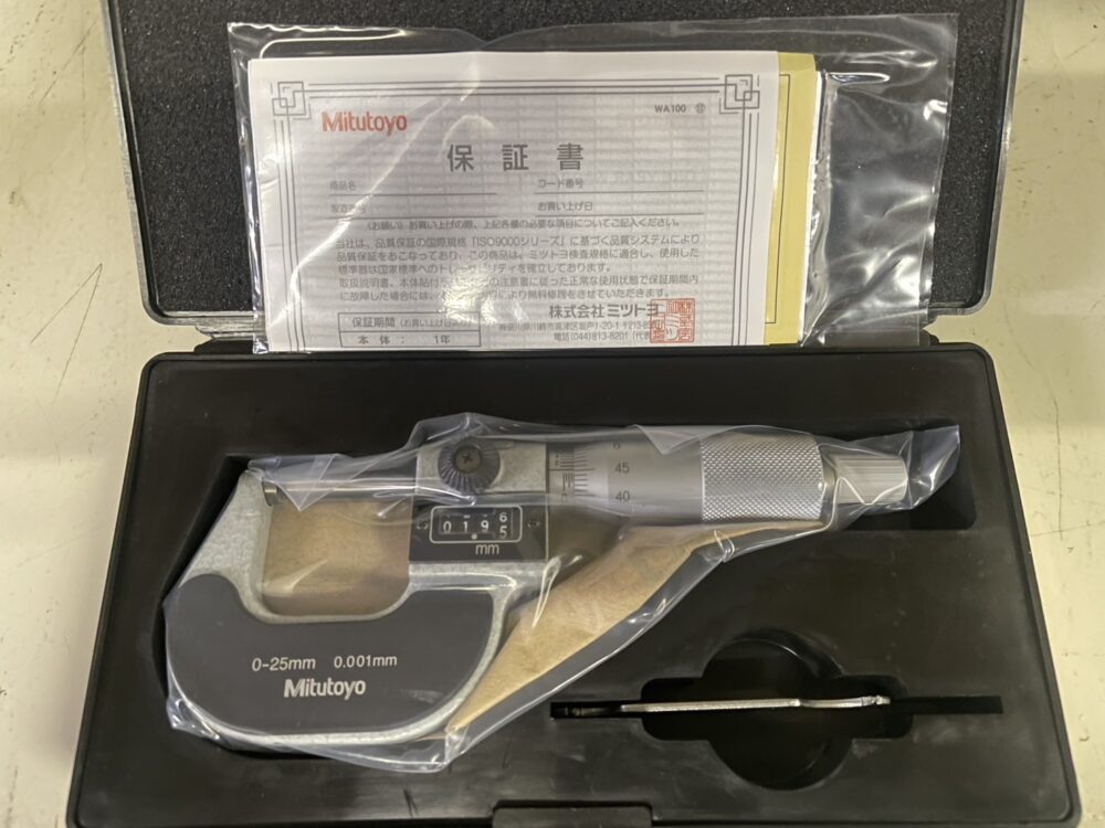 Mitutoyo ミツトヨ カウント外側マイクロメータ M820-25 193-111