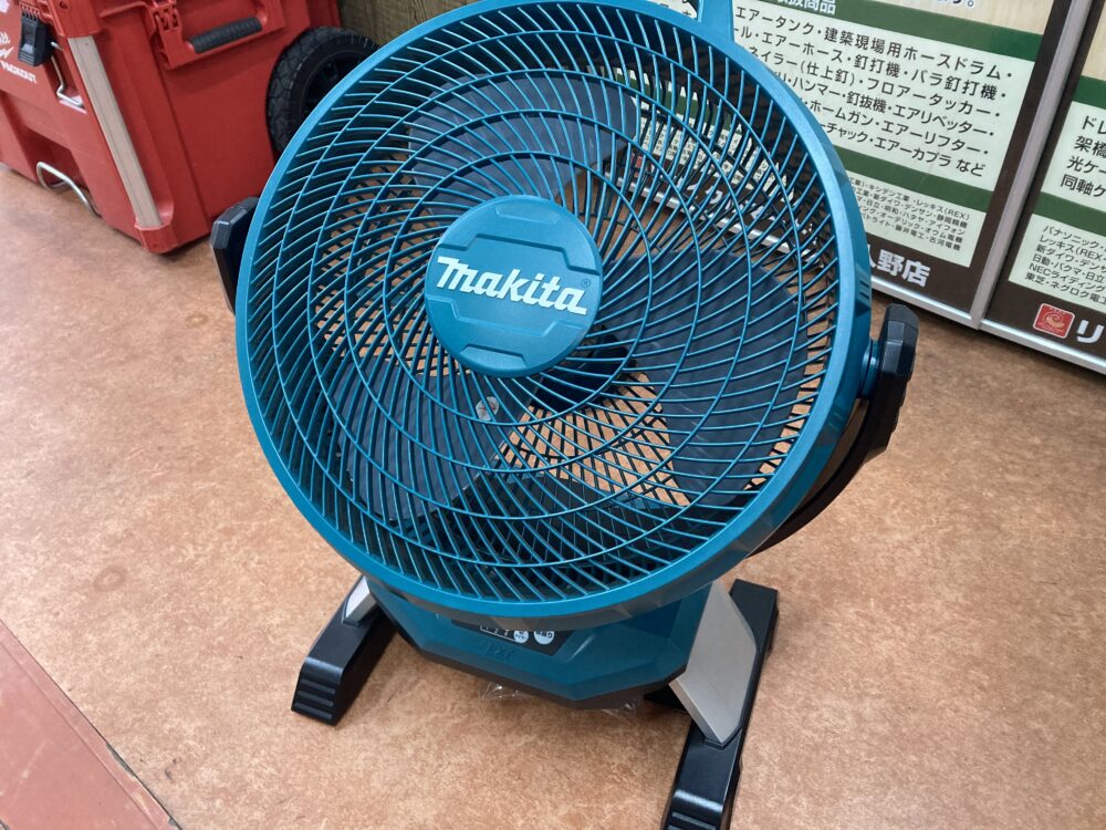 makita マキタ 扇風機 コードレスファン CF301D 中古品