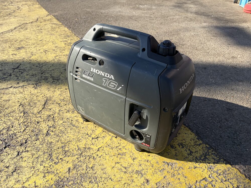 HONDA ホンダ インバーター発電機 EU16i 中古品