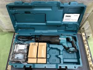 makita 充電式レシプロソー JR187DRGX