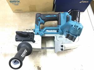 makita 18V充電式ポータブルバンドソー PB183D