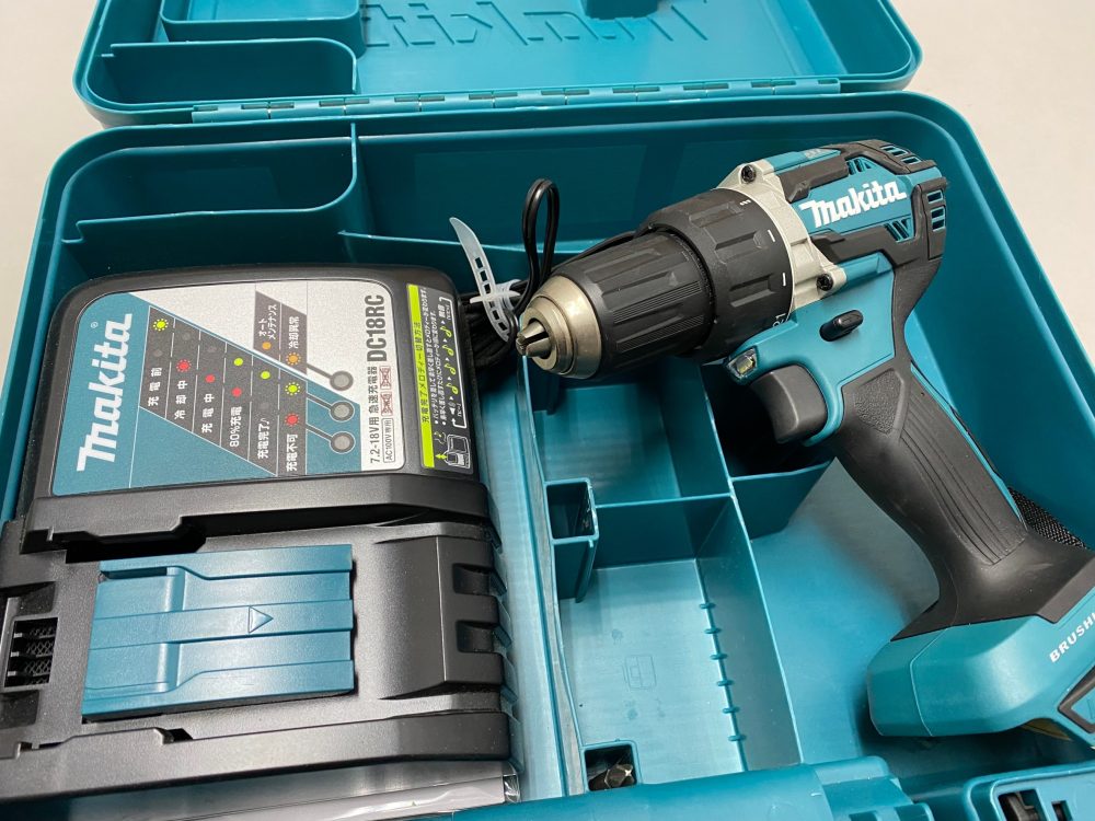 マキタ makita 充電式ドライバドリル DF474DRTX 中古美品を現金買取りしました！