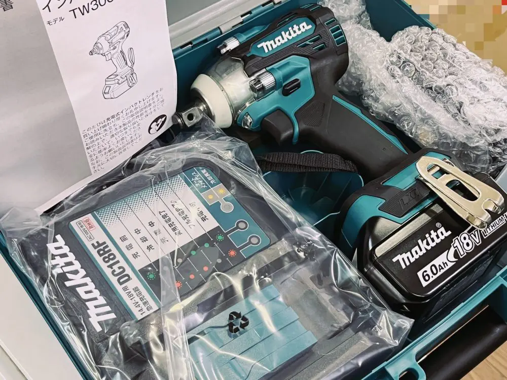 高品質HOT新品未開封 makita マキタ 充電式インパクトレンチ TW001GRDX 40Vmax 角ドライブ19mm 2.5Ah バッテリー2個・充電器・ケース付 フルセット17 本体