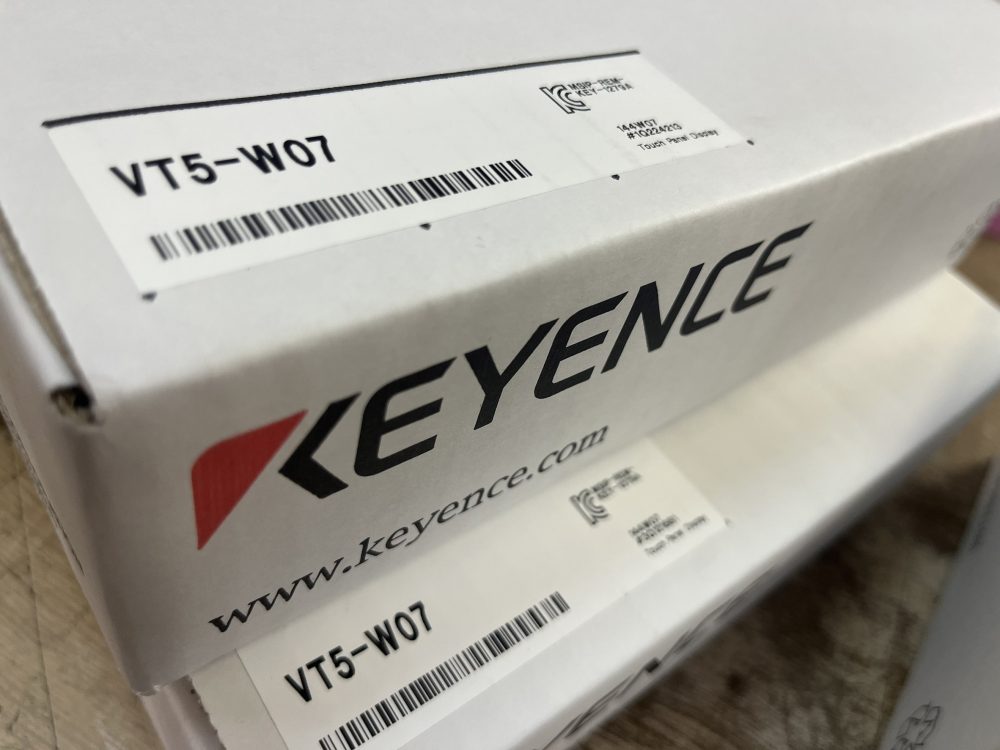 KEYENCE キーエンス 7型ワイド TFTカラー タッチパネルディスプレイ VT5-W07