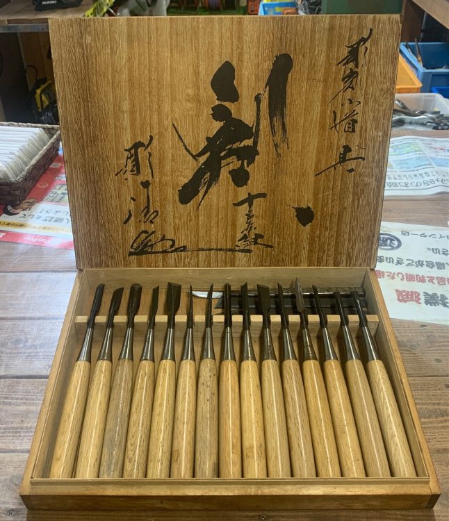 彫清 木彫彫刻小道具15本組-