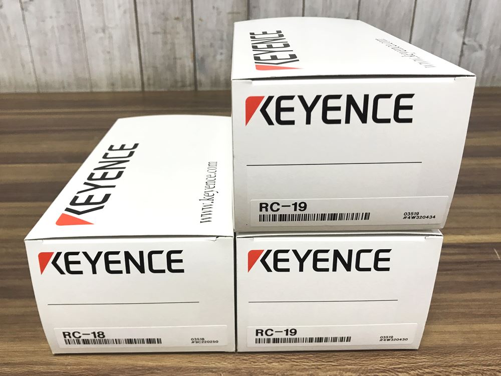 KEYENCE キーエンス 小型電子カウンタ 4桁7セグLED RC-18 RC-19 新品未使用品を宅配買取させて頂きました