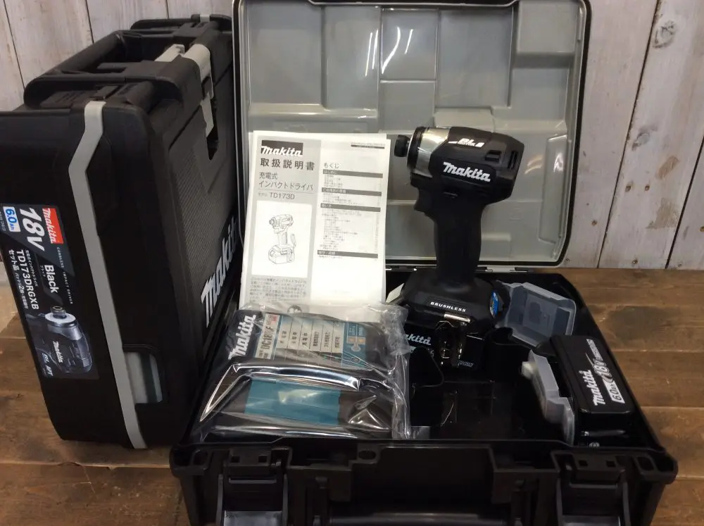 2024-06-07 マキタ makita 充電式インパクトドライバ フルセット 純正バッテリ2個+充電器 TD173DRGXB