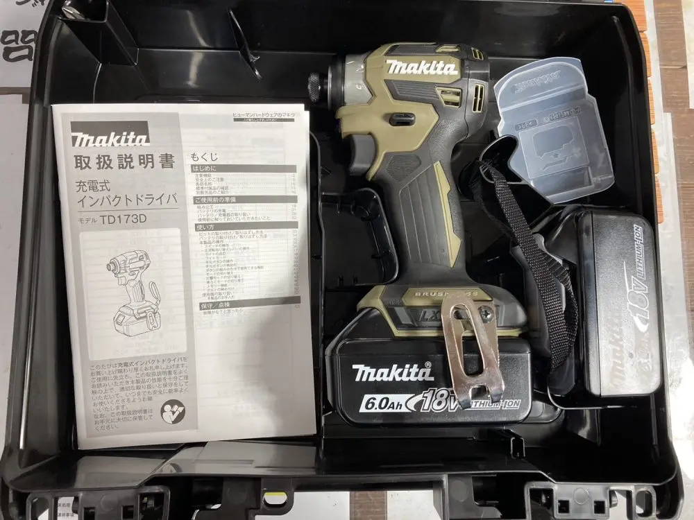 マキタ(Makita) インパクトドライバ（パープル） TD173DGXAP よろしく